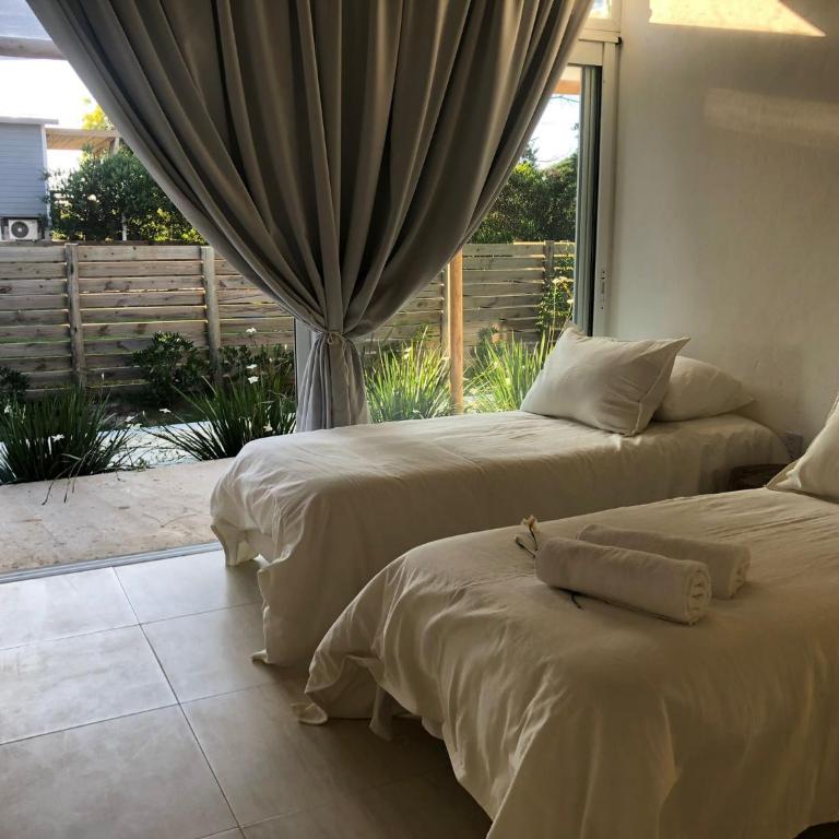 Malujoseignacio - One-Bedroom Apartment with Pool View - 22