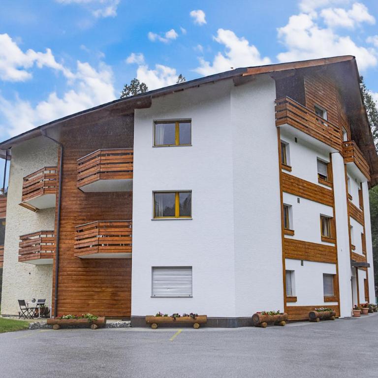Kid-friendly studio near Ski Lifts - One-Bedroom Apartment - 15