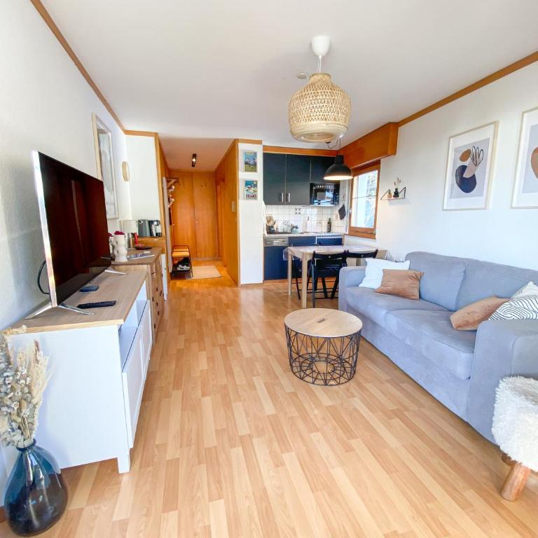 Kid-friendly studio near Ski Lifts - One-Bedroom Apartment - 7