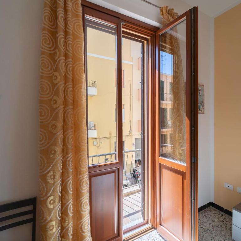 Summer riviera apartment - relax in centro - Two-Bedroom Standard Apartment - 13