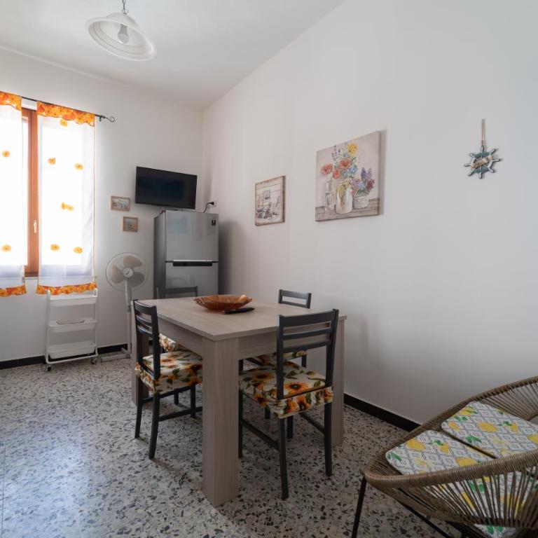 Summer riviera apartment - relax in centro - Two-Bedroom Standard Apartment - 6