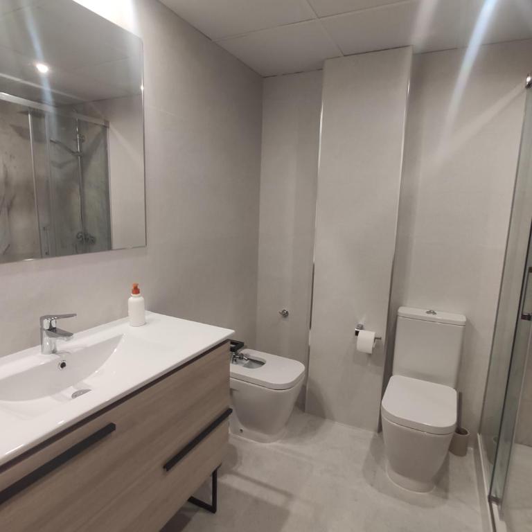 Granada Home Center - Two-Bedroom Apartment - 19