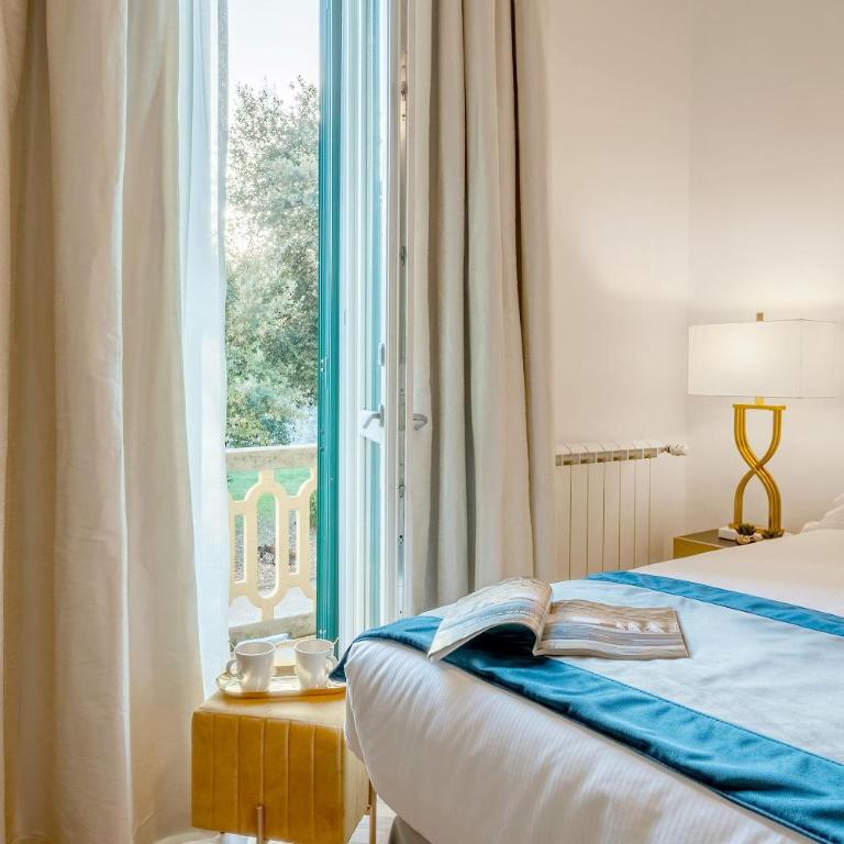 Genteel Home Contessa Matilde - Three-Bedroom Apartment - 12