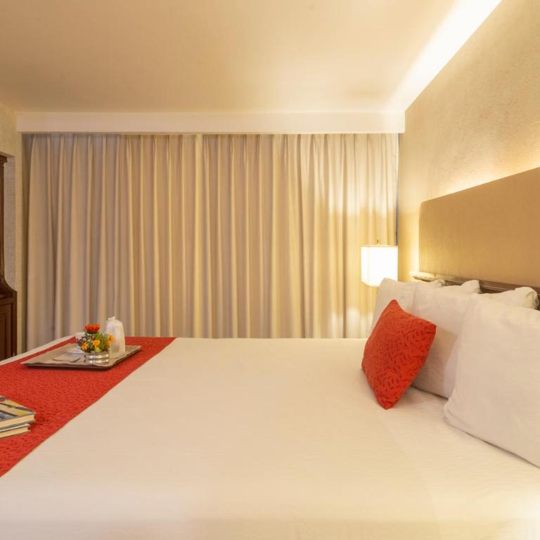 Stanza Hotel - King Room - 3
