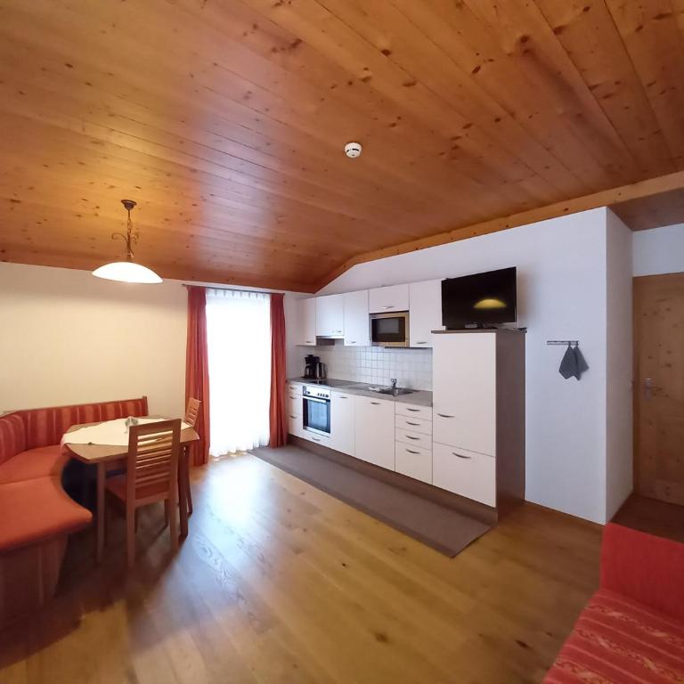 Gästehaus Toferer - Deluxe Apartment - 2