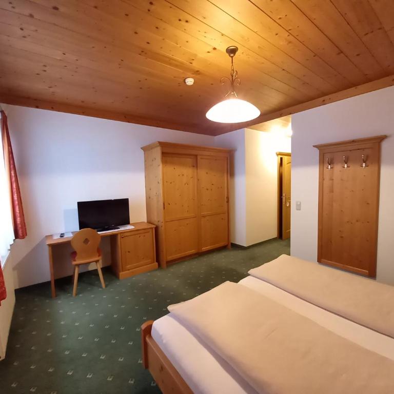 Gästehaus Toferer - Deluxe Apartment - 4