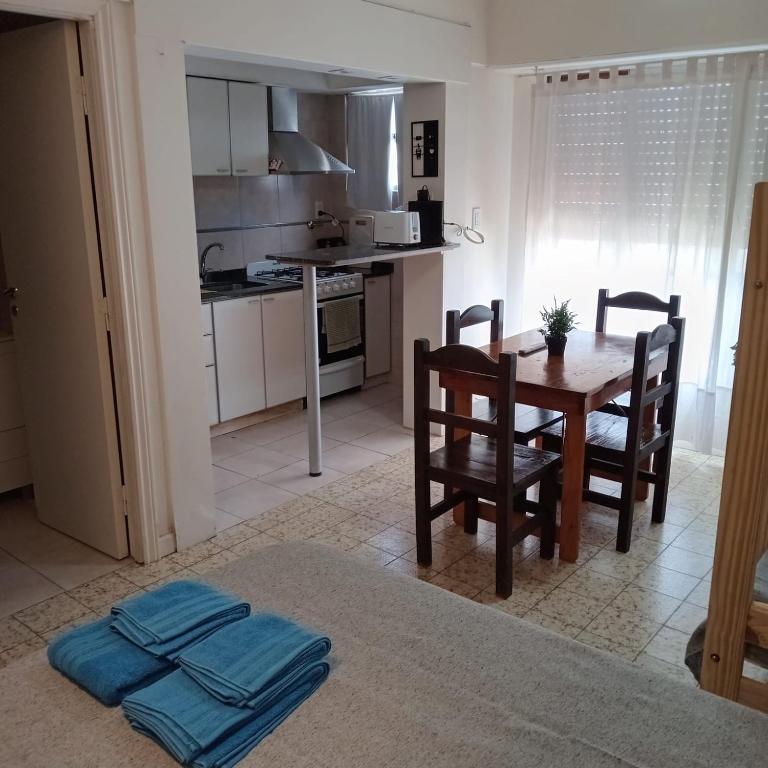 Departamento monoambiente zona Shopping Los Gallegos - Apartamento de 1 dormitorio - 8