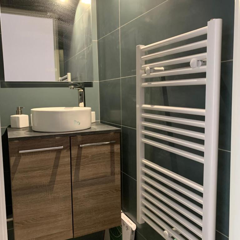 La Villa du Port - Cosy - Clim - proche plage - 4 personnes - Two-Bedroom House - 14