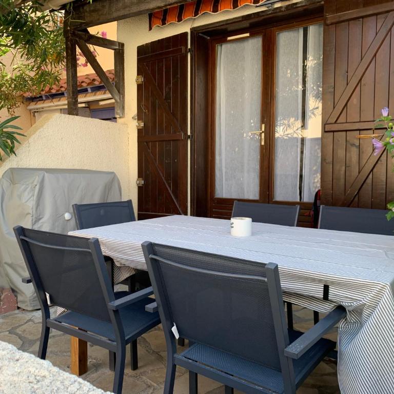 La Villa du Port - Cosy - Clim - proche plage - 4 personnes - Two-Bedroom House - 20