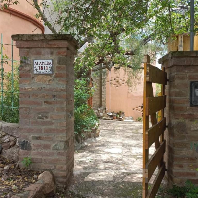 Residencia zona sierras chicas (casa) El talar - Casa de 2 dormitorios - 2