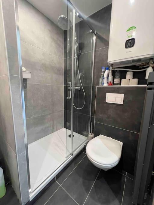Adorable Appartement Strasbourg NEUDORF PARKING SOUS SOL - Apartamento de 1 dormitorio - 19