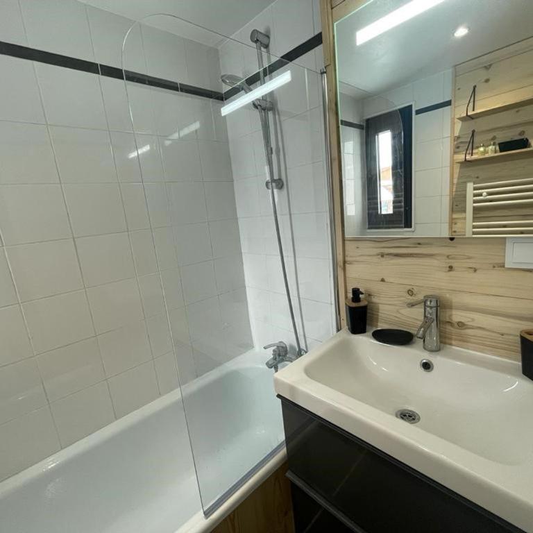 Studio rénové avec Balcon, Pieds des pistes, WIFI - FR-1-502-552 - Studio - 4