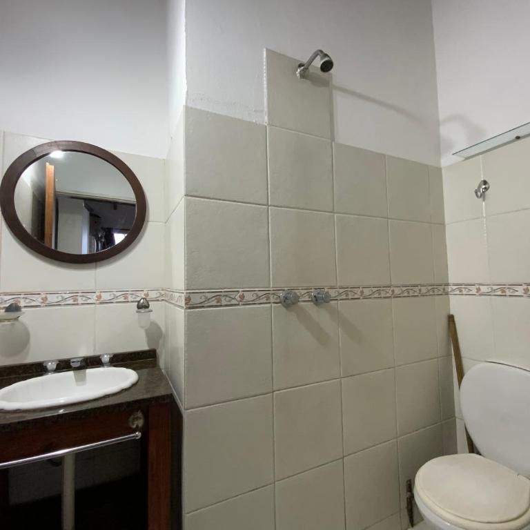 Complejo Quimey No se alquila a jóvenes y se reserva con el 30 porciento del total mediante depósito bancario - One-Bedroom House - 8