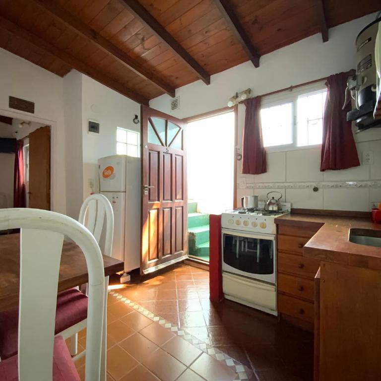 Complejo Quimey No se alquila a jóvenes y se reserva con el 30 porciento del total mediante depósito bancario - One-Bedroom House - 4