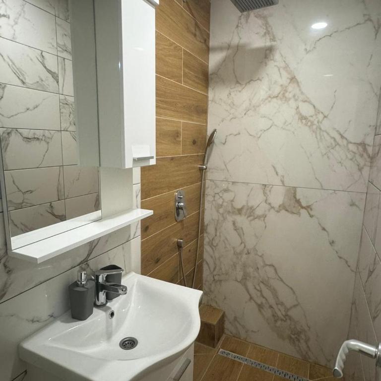 Apartmani Andjela - Two-Bedroom Apartment - 1