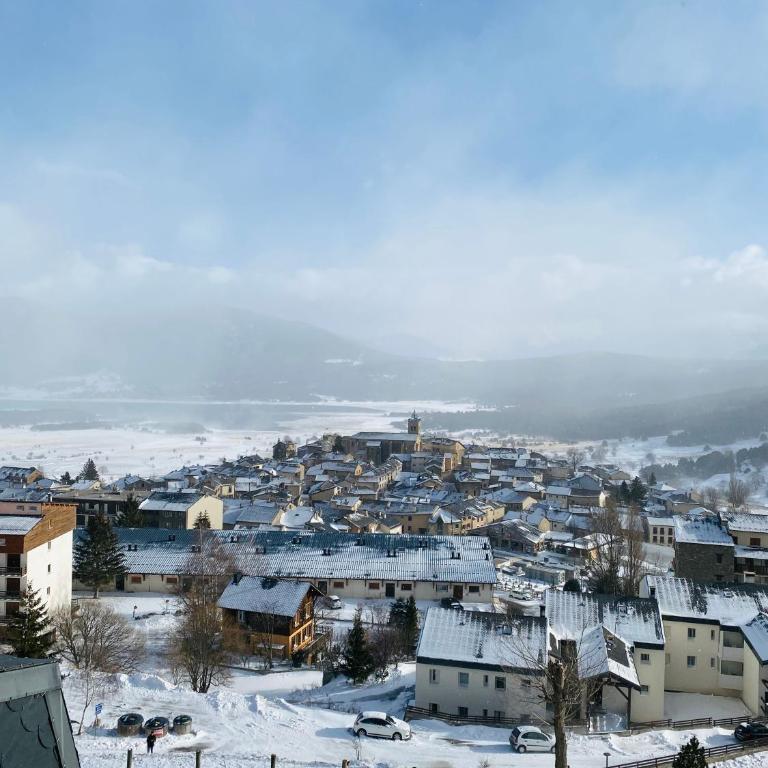 Appartement cosy proche des pistes avec vue - Apartamento de 1 dormitorio - 2