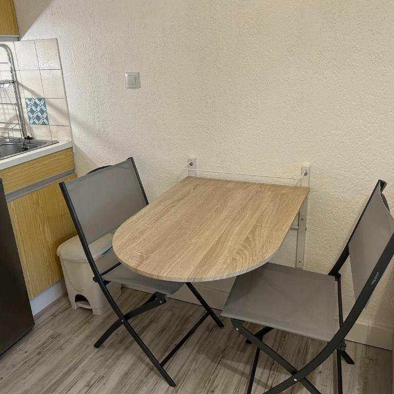 Studio Pin Rolland, presqu’île Saint-Mandrier - Studio with Balcony - 21
