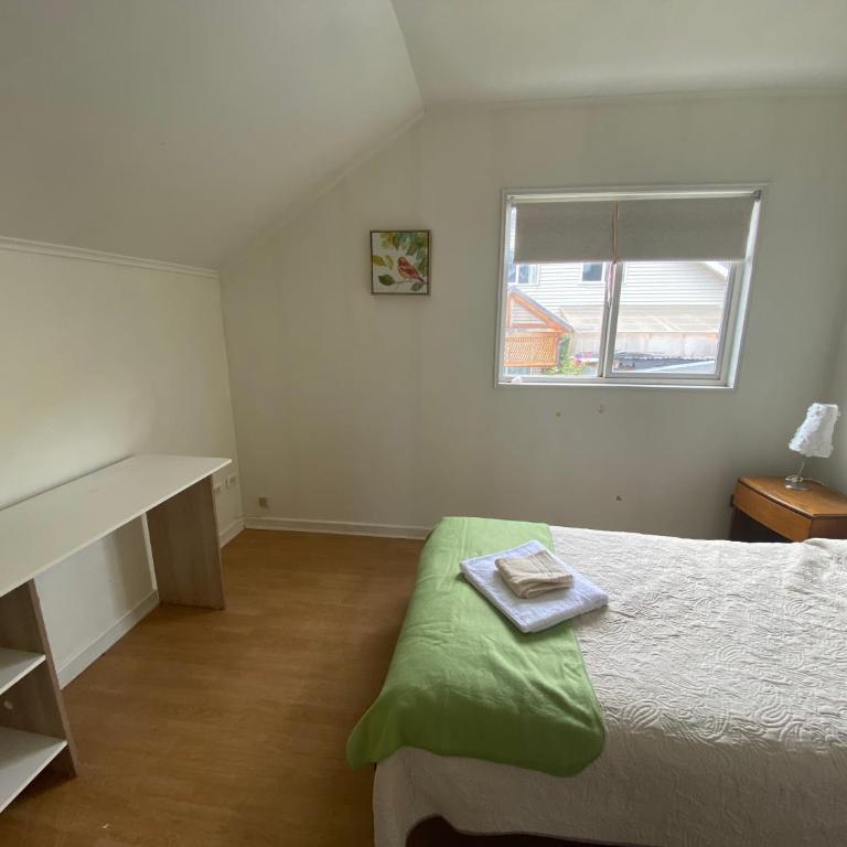 Cómoda casa para familias y/o amigos - Three-Bedroom House - 9
