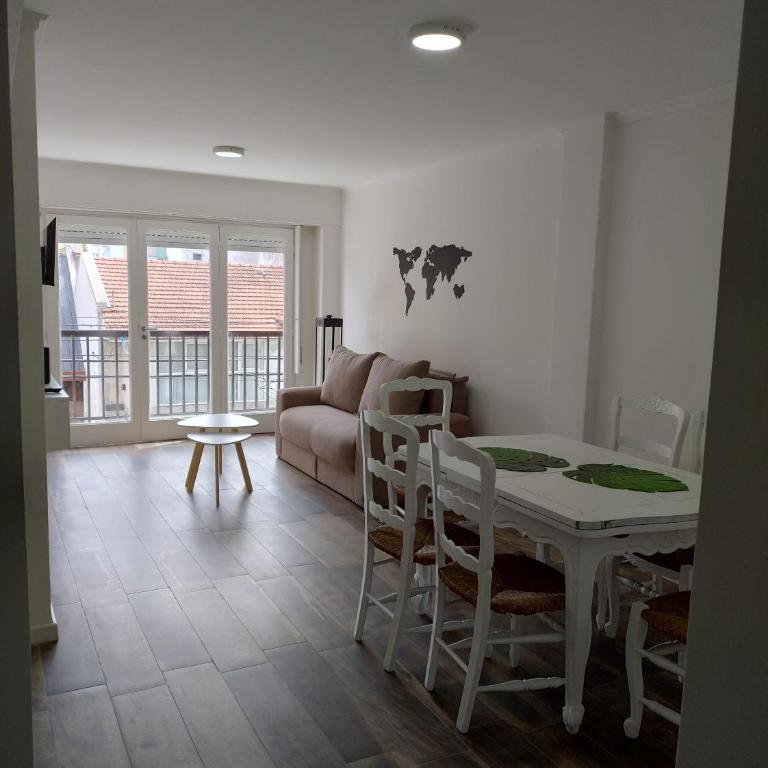 Depto en lo mejor de Güemes 4 personas, 2 amb. - Apartamento de 1 dormitorio - 4