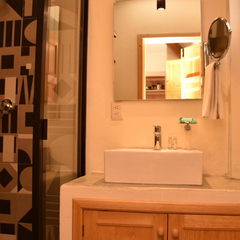 Hotel Mansion Primavera - Deluxe Double Room (2 Adults + 1 Child) - 6