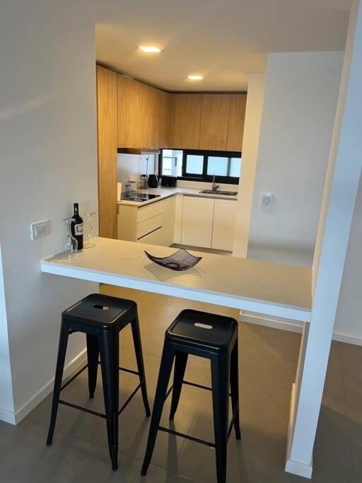 Departamento con parrilla y cochera cubierta Playa Grande - Apartamento de 1 dormitorio - 11