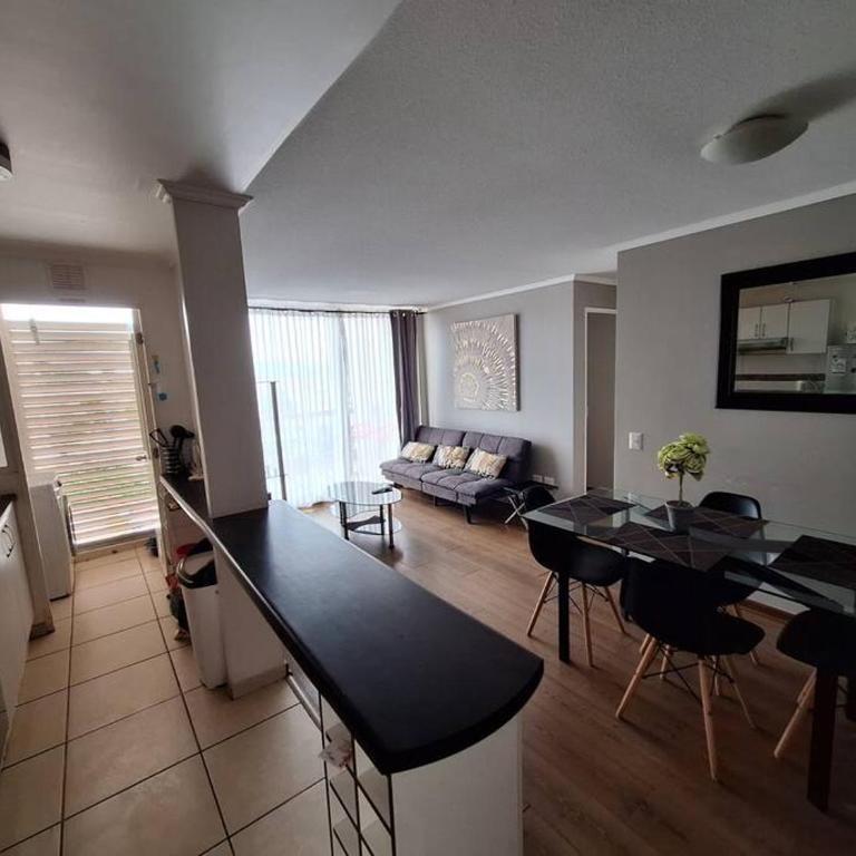 Excelente depto equipado completo, a pasos del mar - Two-Bedroom Apartment - 1