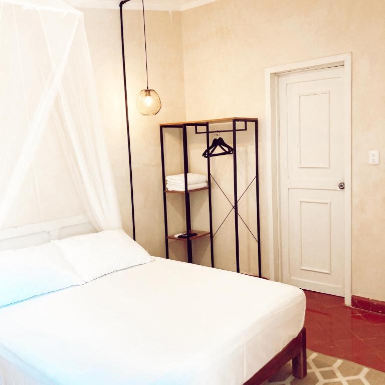 Hotel Boutique KAA - Queen Room with Pool View - 2