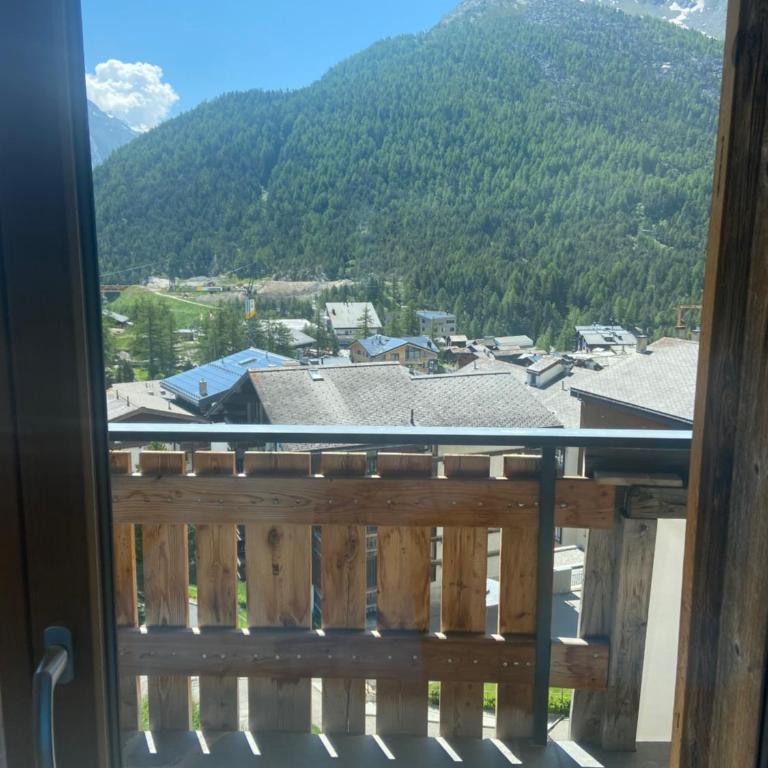 Boutique Lodge Spycher - Zimmer mit Queensize-Bett und Balkon - 4