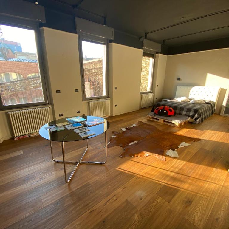 [Centro-200 mq] Loft/Ufficio • Check-in 24h • WiFi - Appartamento con 1 Camera da Letto - 5