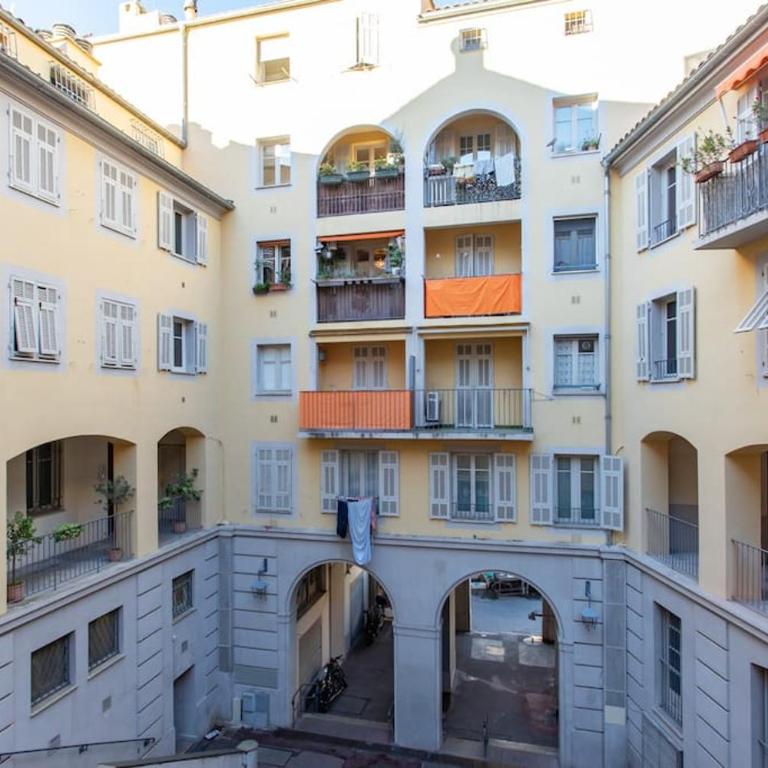 #39 Staywizus - Old Town suite 3 BDR AC Balcony 5mins Walk to Sea - Appartement 3 Chambres - 60