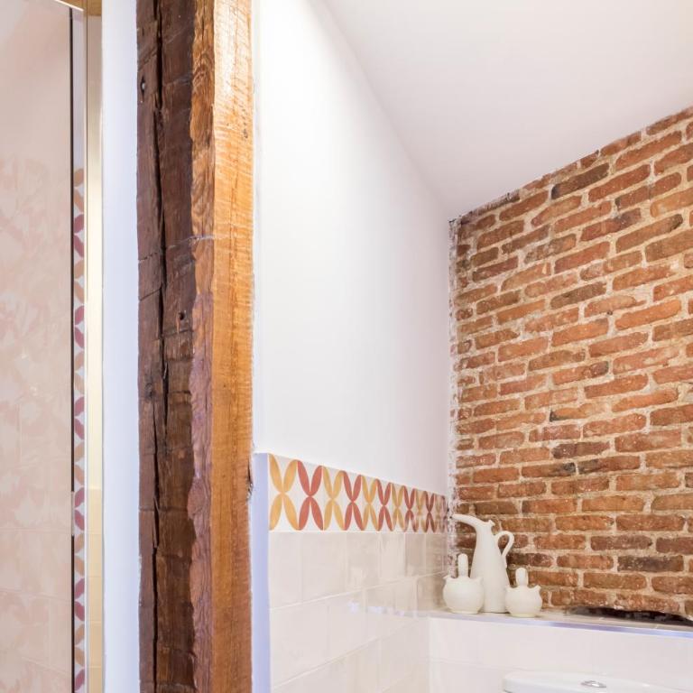Prado Santa Ana 2BD/2BA - Apartamento - 19
