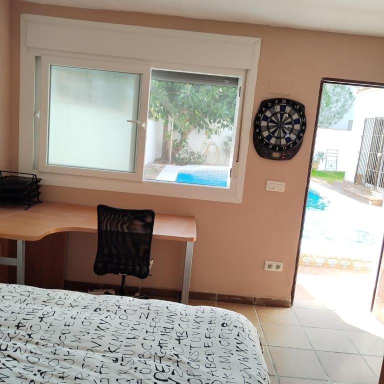 Villa Verde con Piscina a 800m de la Playa by Chiclana Dreams - Casa de 3 dormitorios - 20