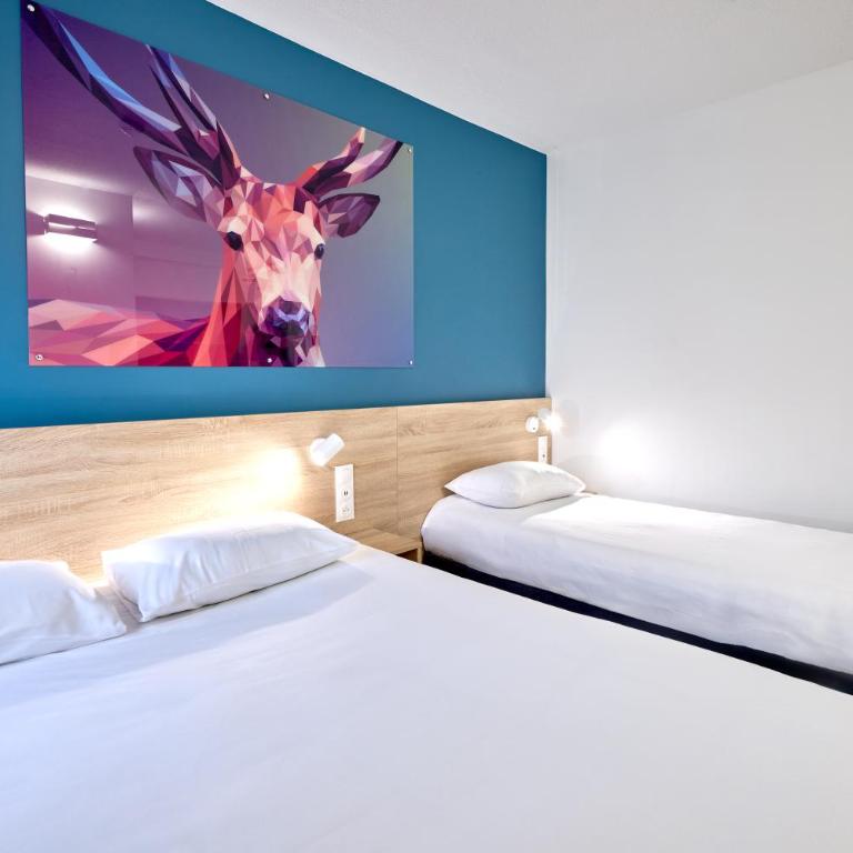 Kyriad ECO - Narbonne Sud - Chambre Triple avec 1 Lit Simple, 1 Lit Double, Connexion Wi-Fi Gratuite, Climatisation et Douche - 7