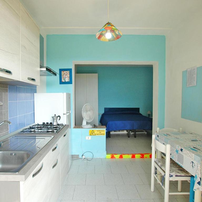 Arlecchino - Monolocale con Vista Mare - 4