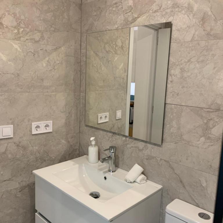 Apartamento VIP VI en Madrid Centro - Two-Bedroom Apartment - 5