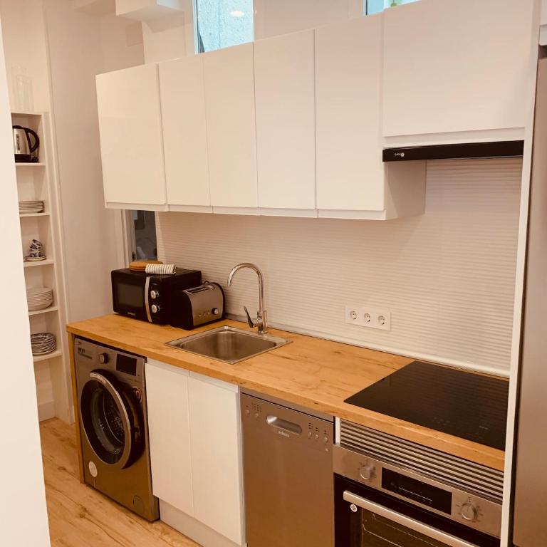 Apartamento VIP VI en Madrid Centro - Two-Bedroom Apartment - 9