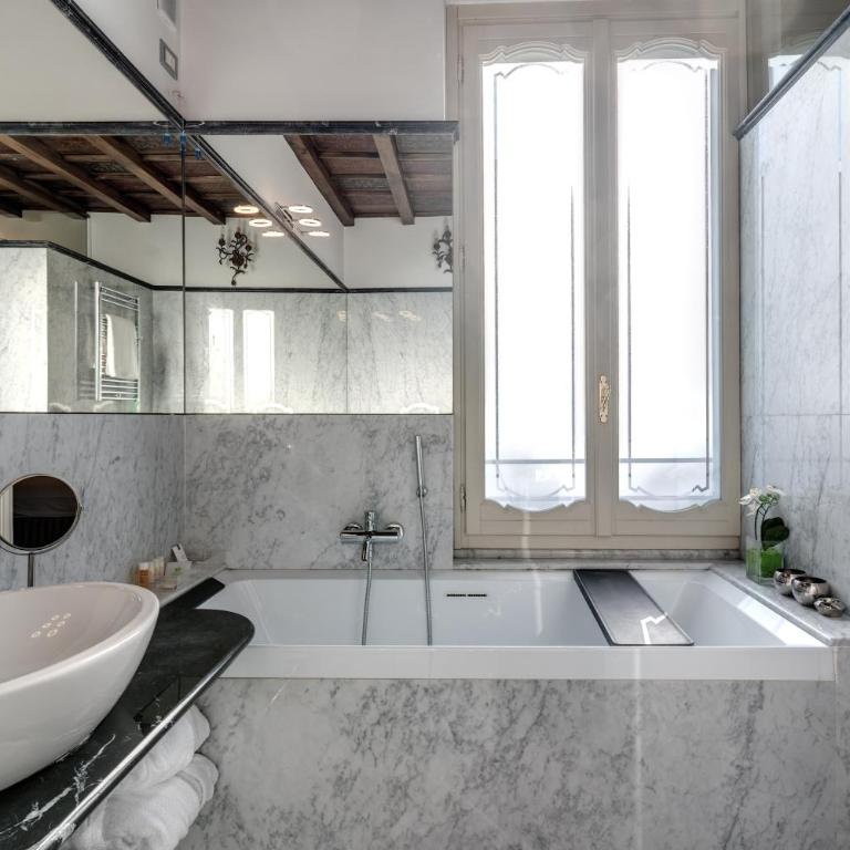 Hotel Santa Marta Suites - Appartamento - Dependance - Via Morigi 8 - 15