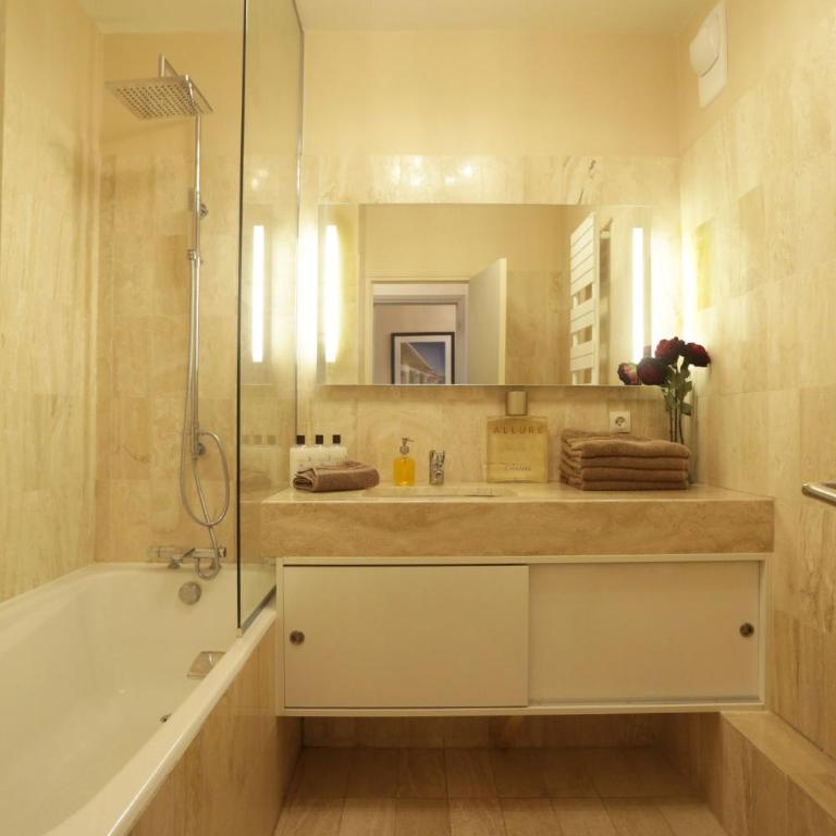 LE PANORAMIQUE - Two-Bedroom Apartment - 16