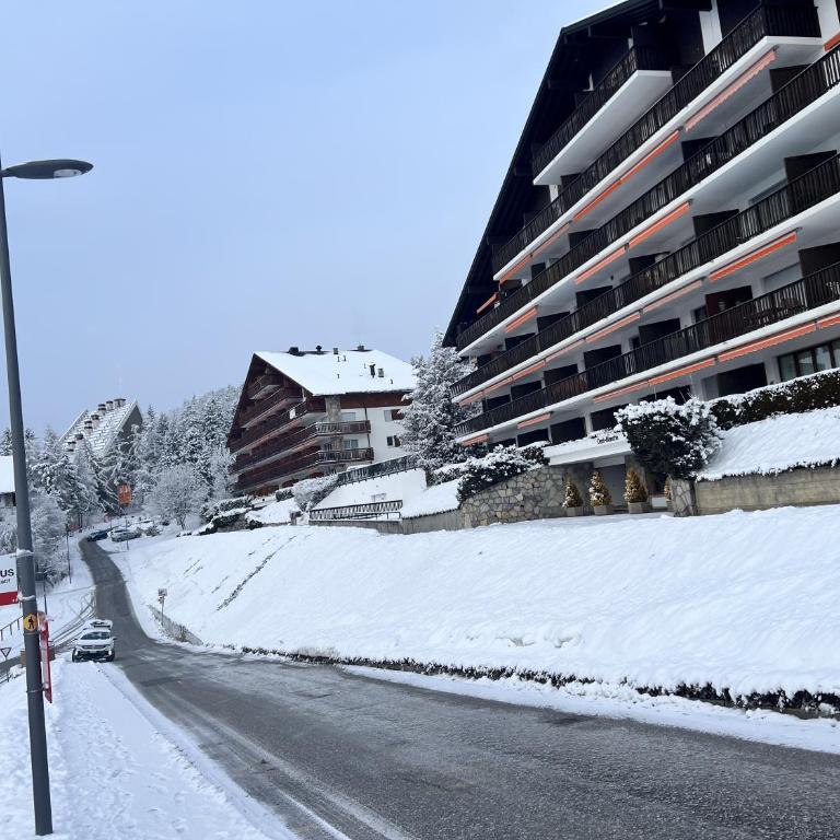 Crans Montana spacious 80m2 apartment with stunning view & bus stop outside - Appartement avec Balcon - 19