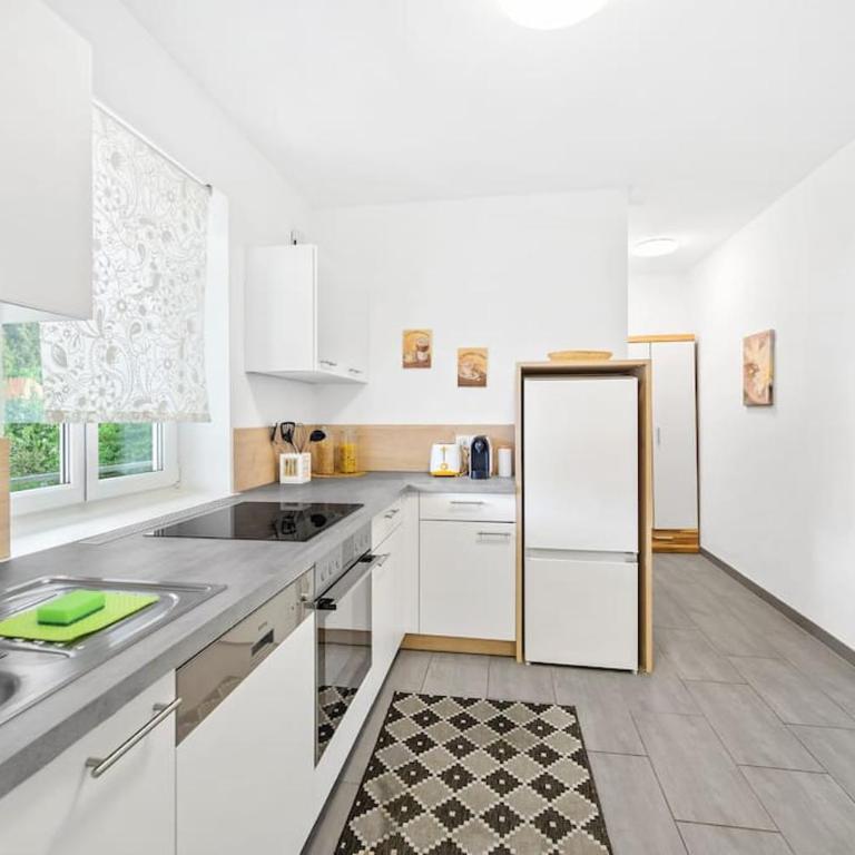 Ruhiges Apartment in der Nähe von Park und Krankenhaus mit gratis Parkplatz - Apartment mit 2 Schlafzimmern - 4