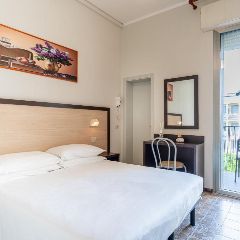 Miomar Beach Hotel - Doppelzimmer mit Balkon - 8