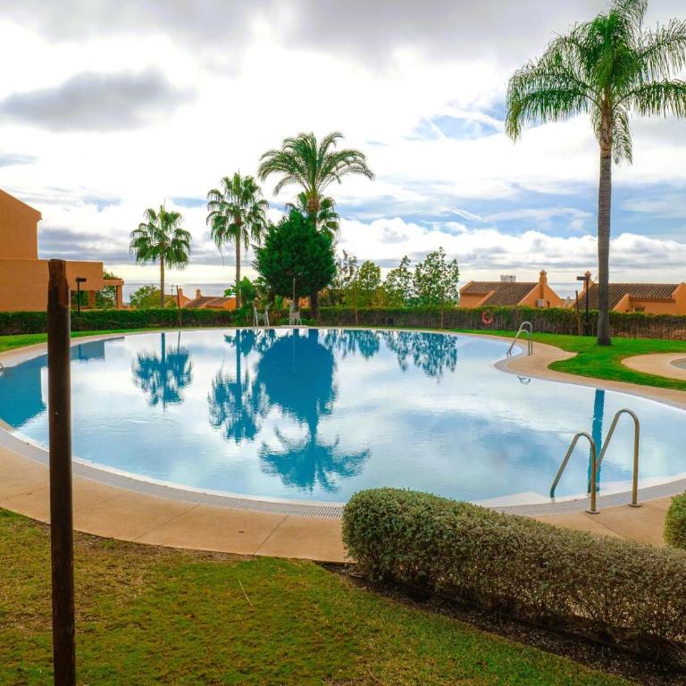 Apartmento familiar con piscina con vista al mar - Apartment - 36