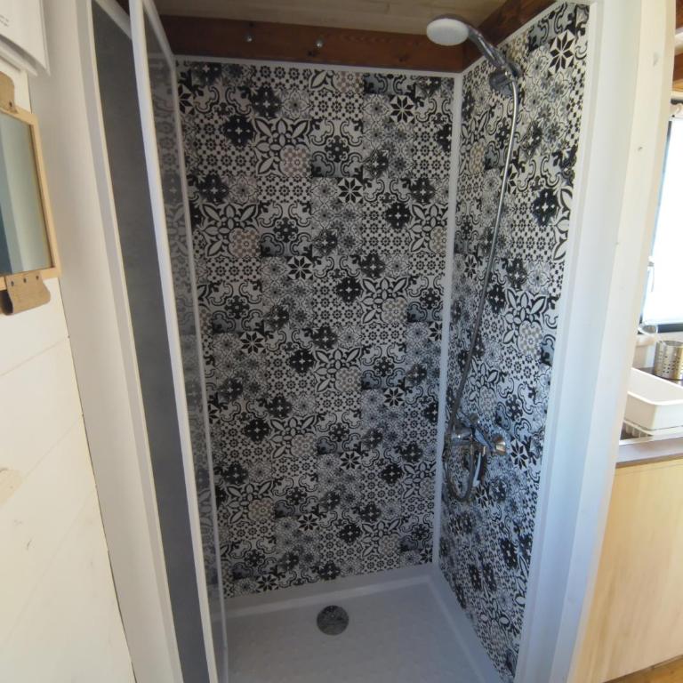 Tiny House - Cottages - Mobilhomes - Camping Les Granges Bas - Cottage - 3