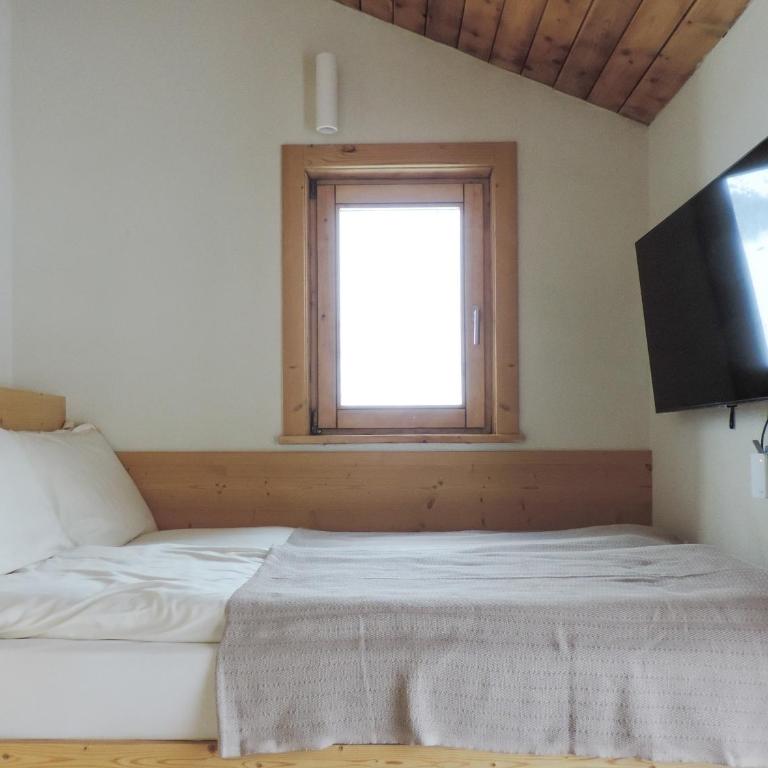 Stilla Mini Room - Camera Queen - 7
