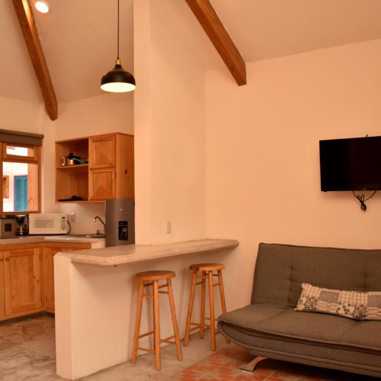 Hotel Mansion Primavera - Deluxe Double Room (2 Adults + 1 Child) - 11