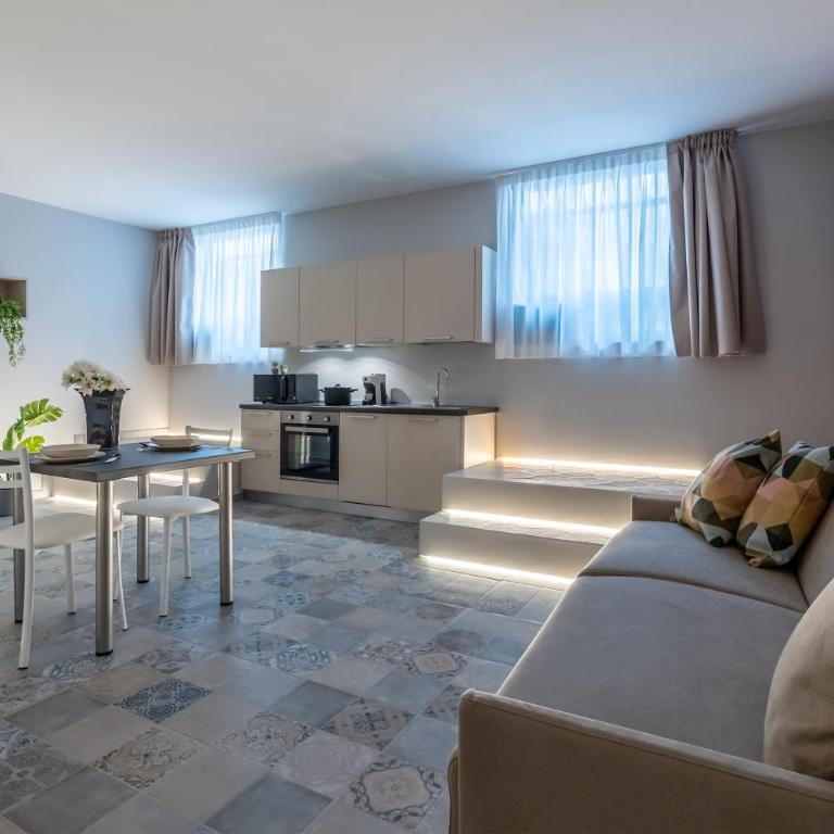 [Duomo-Navigli] Vie di Milano - 3 Indipendent Loft - Appartamento con 3 Camere da Letto - 5