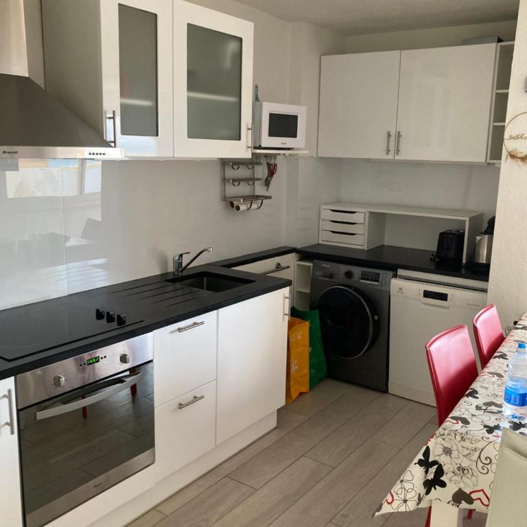 Bord de Mer Appartement face à la mer, lumineux, Grande terrasse, parking privé, climatisé - Appartamento con Vista Mare - 5