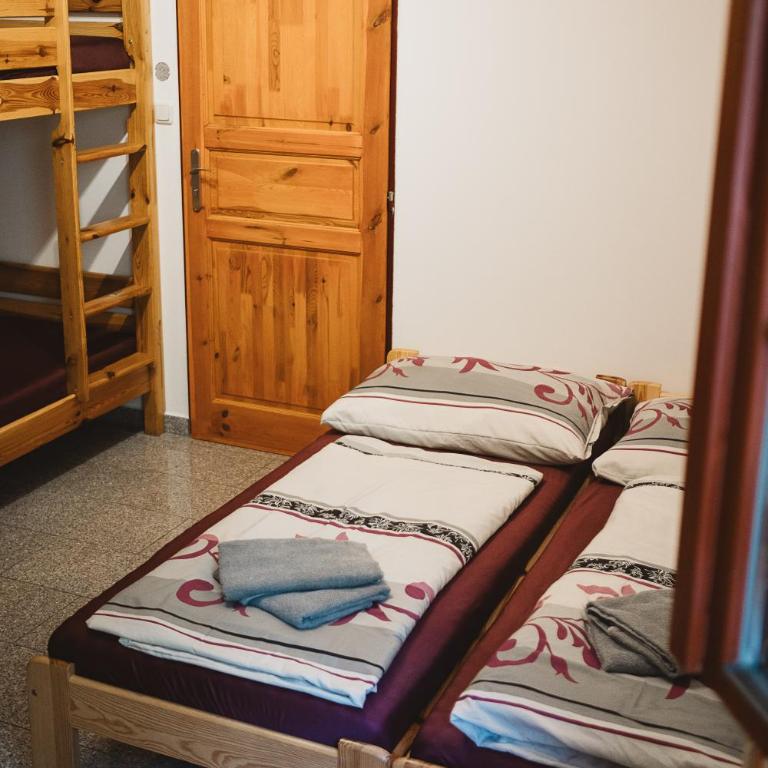 Gasthaus Kitzloch - Habitación Cuádruple con baño - 3