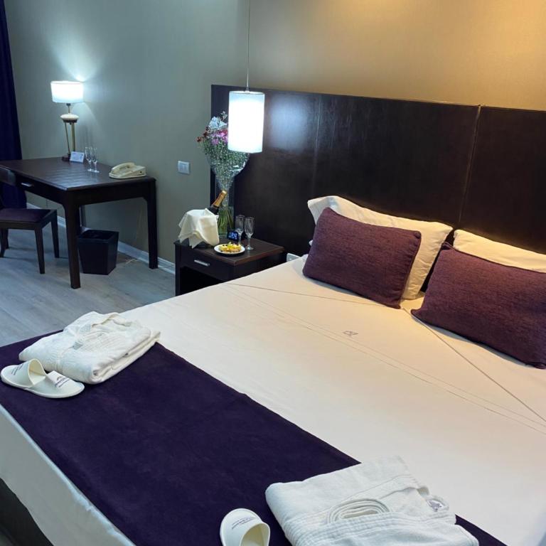 Howard Johnson Plaza by Wyndham Buenos Aires Florida Street - Habitación Superior con cama extragrande - 11