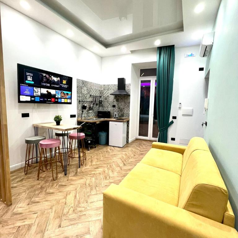 Loft in Borgo - Appartamento con Balcone - 35